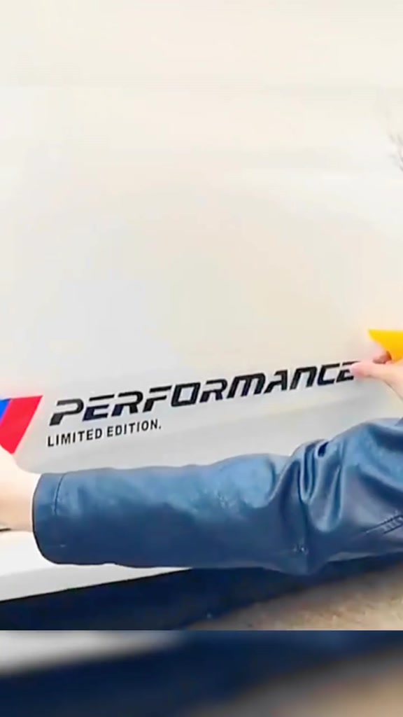 Set 2 Miếng Tem Chữ Thể Thao Performance Dán Thân Xe