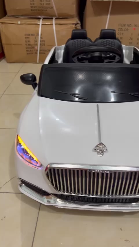 Gợi ý những mẫu ô tô cho bé ngồi thú vị và an toàn