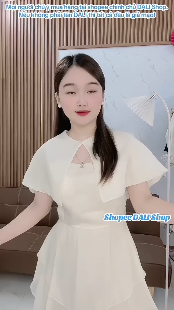 Đầm Dự Tiệc Thiết Kế Chất Liệu Voan Dáng Dài Bèo Tầng + Áo Choàng Sang Trọng Dáng Tiểu Thư | BigBuy360 - bigbuy360.vn