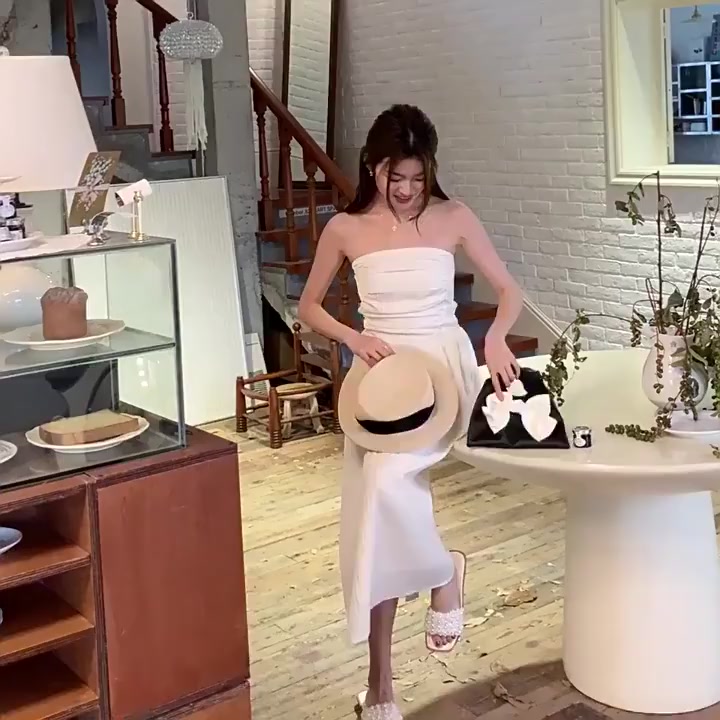 Đầm 2 Dây Cúp Ngực Chất Đũi Gân Bèo Lou Dress, Váy Cúp Ngực 2 Dây Bánh Bèo Cực Xinh Ruby's Housee | BigBuy360 - bigbuy360.vn