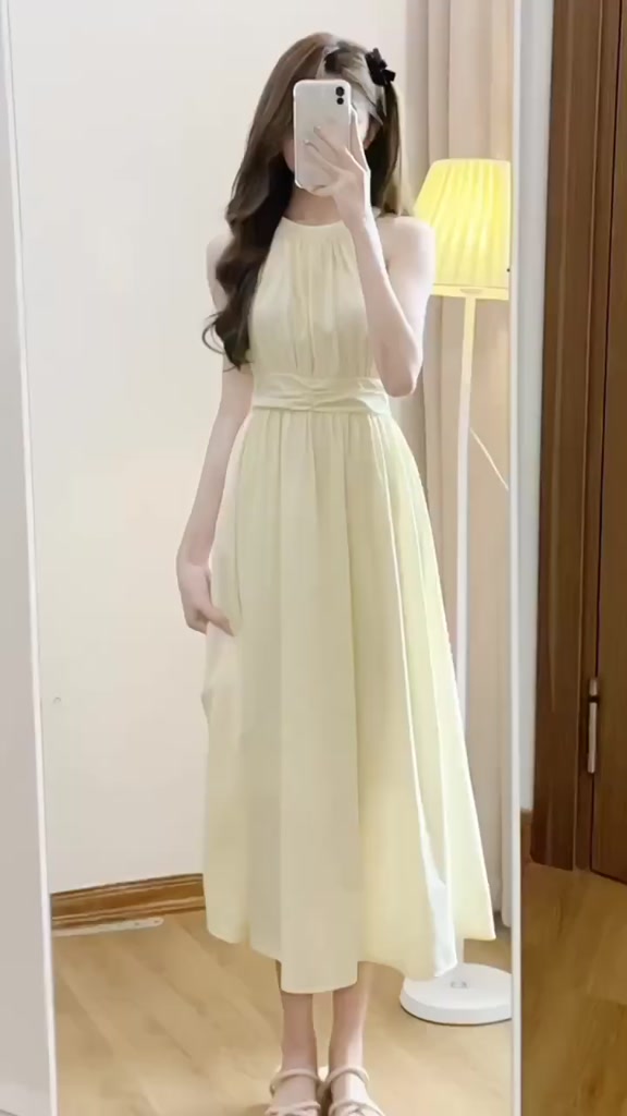 Váy Maxi Cổ Yếm Dáng Dài, Đầm Nữ Chất Lụa Hàn Châu Xòe Nhẹ Bồng Bềnh Ruby's Housee | BigBuy360 - bigbuy360.vn