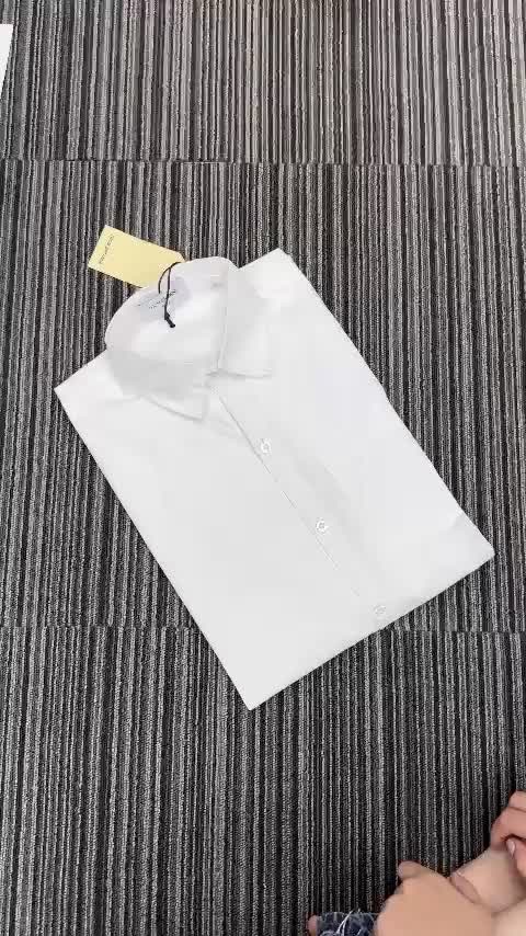 Áo Sơmi Dài  Viền 2 Bên Vai Dọc Tay Đen Trắng Chất Liệu Thoáng Mát Thoải Mái, Áo sơmi thời trang Nam nữ Đi chơi | BigBuy360 - bigbuy360.vn