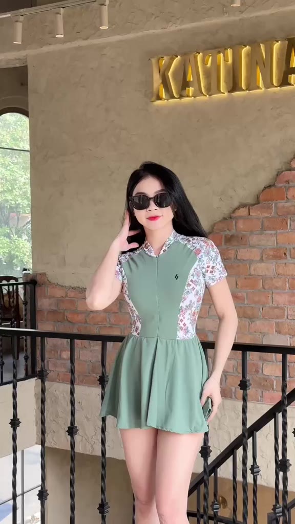 Bikini liền mảnh khóa kéo ngắn tay, váy xòe kín đáo phối màu kèm mút ngực-(B17) | BigBuy360 - bigbuy360.vn