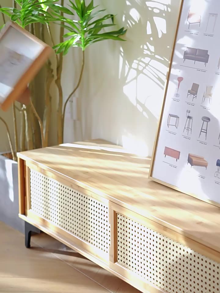 Kệ tivi phòng khách cửa lùa