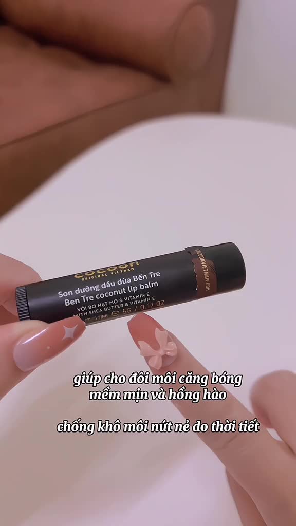 Son Dưỡng Môi Dầu Dừa Bến Tre Cocoon Ben Tre Coconut Lip Balm 5g - son dưỡng mềm môi nứt nẻ | BigBuy360 - bigbuy360.vn