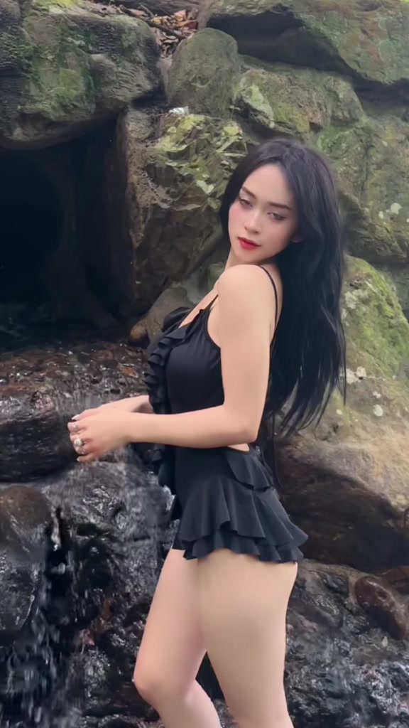 Bikini 1 mảnh đi biển Retro Pháp che khuyết điểm, Đồ bơi liền thân phối bèo sẵn đệm mút chất thun lạnh co giãn <55kg | BigBuy360 - bigbuy360.vn