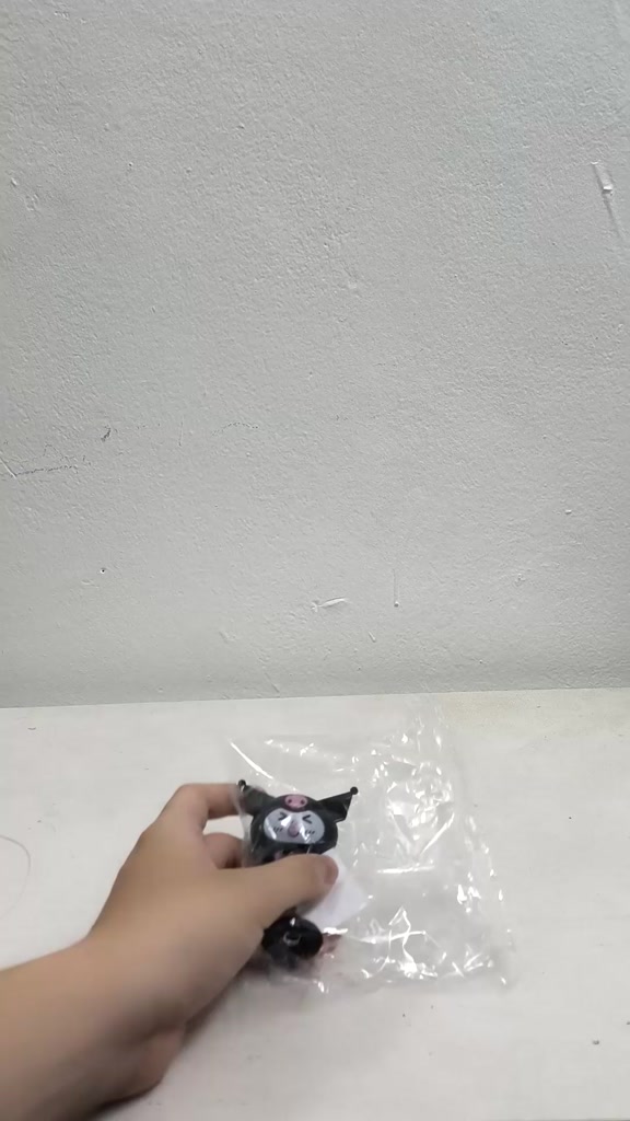 Kuromi gắn mũ bảo hiểm có lò xo