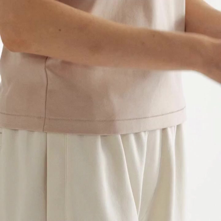 Áo phông nữ cổ tròn ngắn tay dòng U - UNI Crew neck T Shirt (short sleeves) | BigBuy360 - bigbuy360.vn