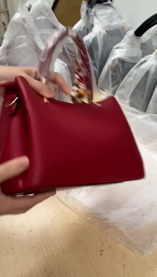 Túi xách nữ cho mẹ trung niên