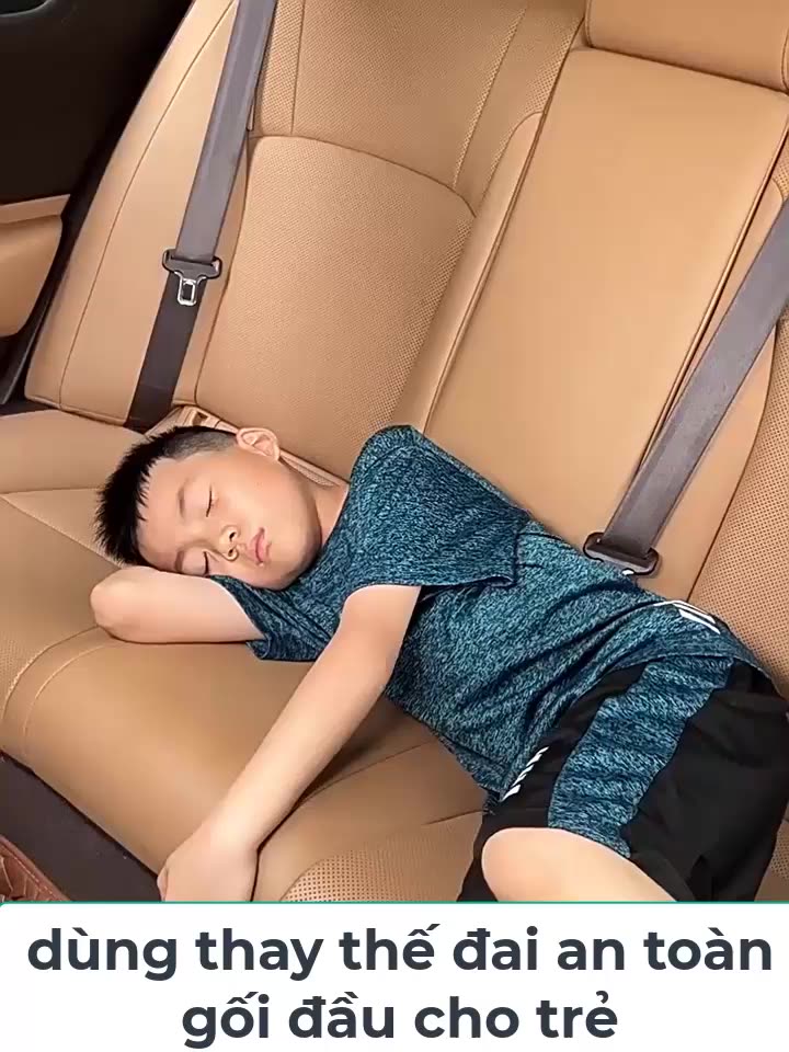 Gợi ý các mẫu gối ngủ xe ô tô cho bé an toàn và thoải mái
