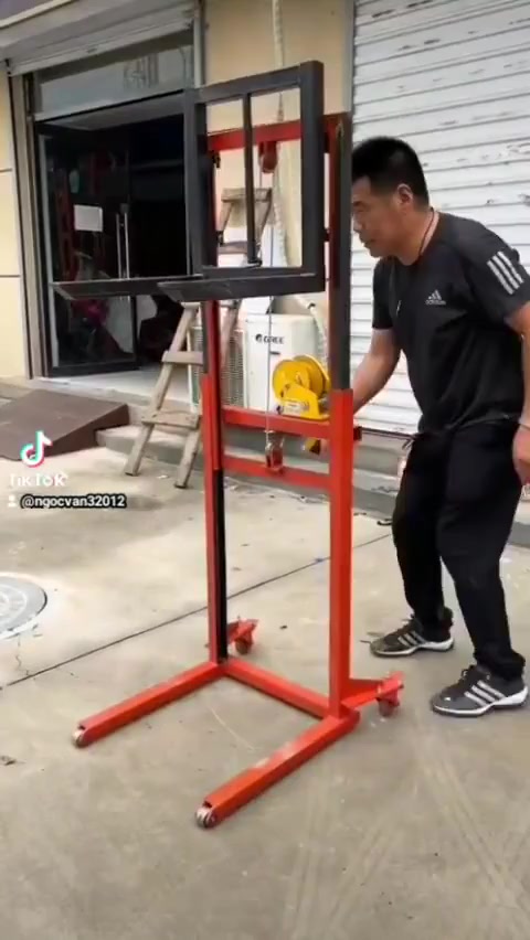 Tời quay tay nhập khẩu tự hãm tải