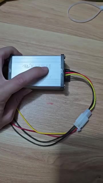 Cuc đổi nguồn , cục hạ áp từ 48-70v xuống 12v | BigBuy360 - bigbuy360.vn