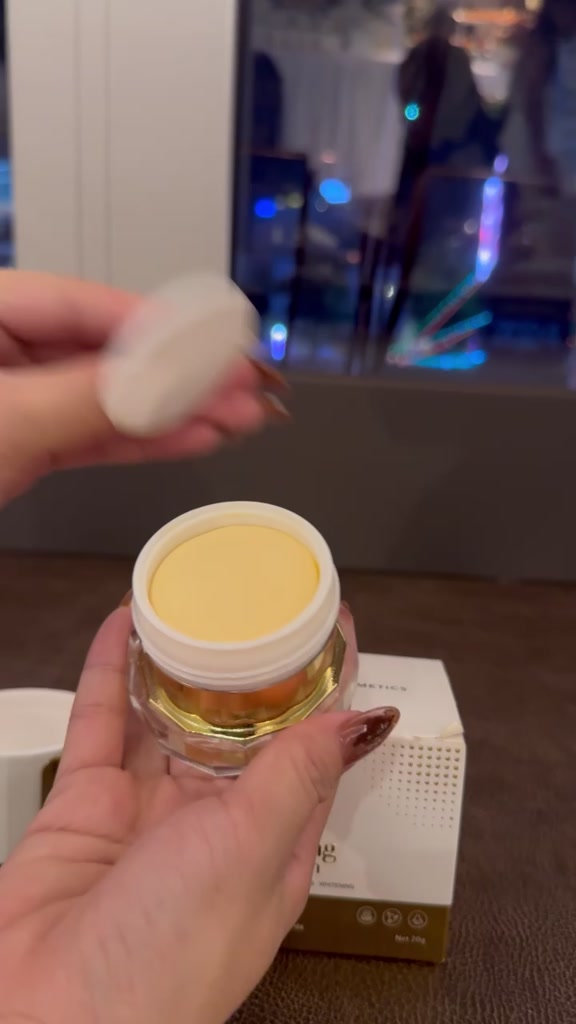 Kem Face Pháp A Cosmetics 20g - Dưỡng Trắng Da Mặt, Giảm Mụn, Làm Mờ Thâm, Da Mịn Màng | BigBuy360 - bigbuy360.vn