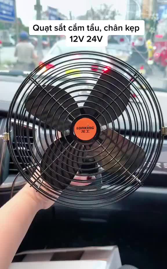 Quạt Sắt Cắm Tẩu Ô Tô, Xe Tải, Máy Công Trình Điện 12V 24V Chân Kẹp Tiện Lợi