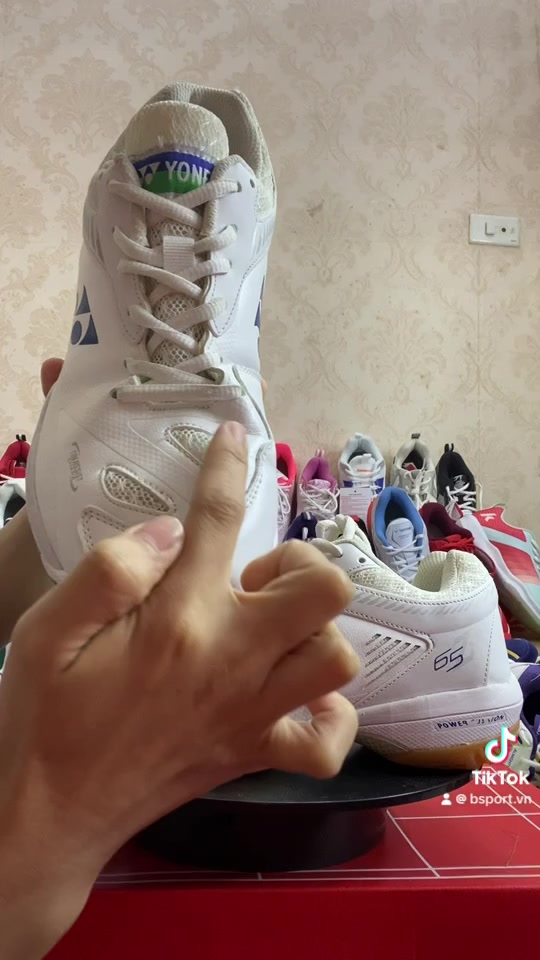 Giày cầu lông Chuyên nghiệp yonex 65z2 màu trắng mẫu mới
