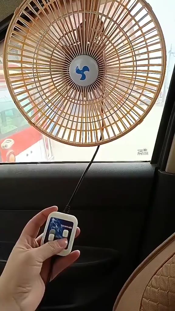 Quạt Kẹp Bình Ắc Quy Dùng Cho Xe Tải Máy Xúc Xe Công Trình Lồng Sắt 6 Cánh Màu Vàng