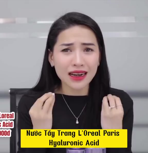 Nước tẩy trang L'Oreal Paris Hyaluronic Acid 1.5% - Cấp ẩm và làm căng mịn da 400ml | BigBuy360 - bigbuy360.vn