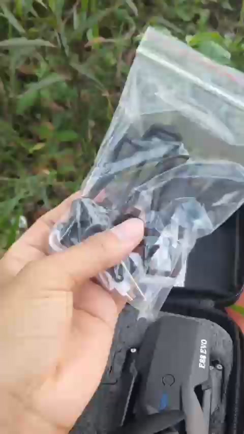 Flycam e88 EVO, Máy bay điều khiển từ xa camera 4k, Bay cao 200m, Bay xa tối đa 1500m | BigBuy360 - bigbuy360.vn