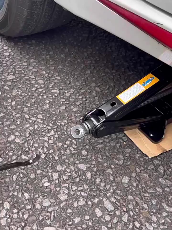 Bộ kích gầm ô tô Khải Huy Auto Car