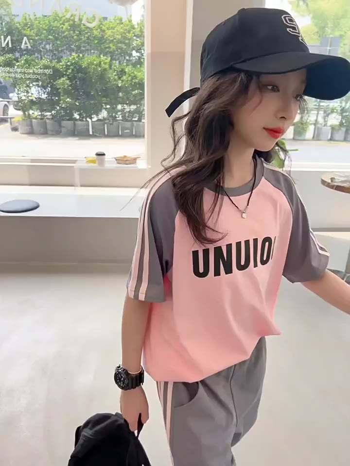 Đồ bộ thời trang mùa hè mẫu UNU