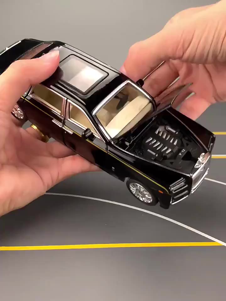 Rolls Royce Phantom VIII Tỉ Lệ 1:24