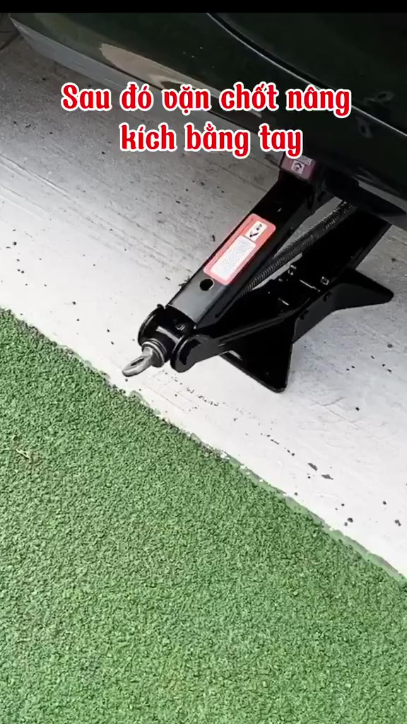 Kích nâng gầm xe ô tô chữ A