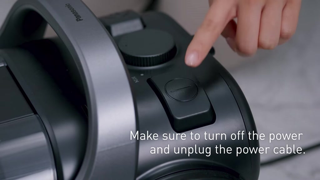 Máy hút bụi Panasonic MC-CL605KN49 - Hàng chính hãng