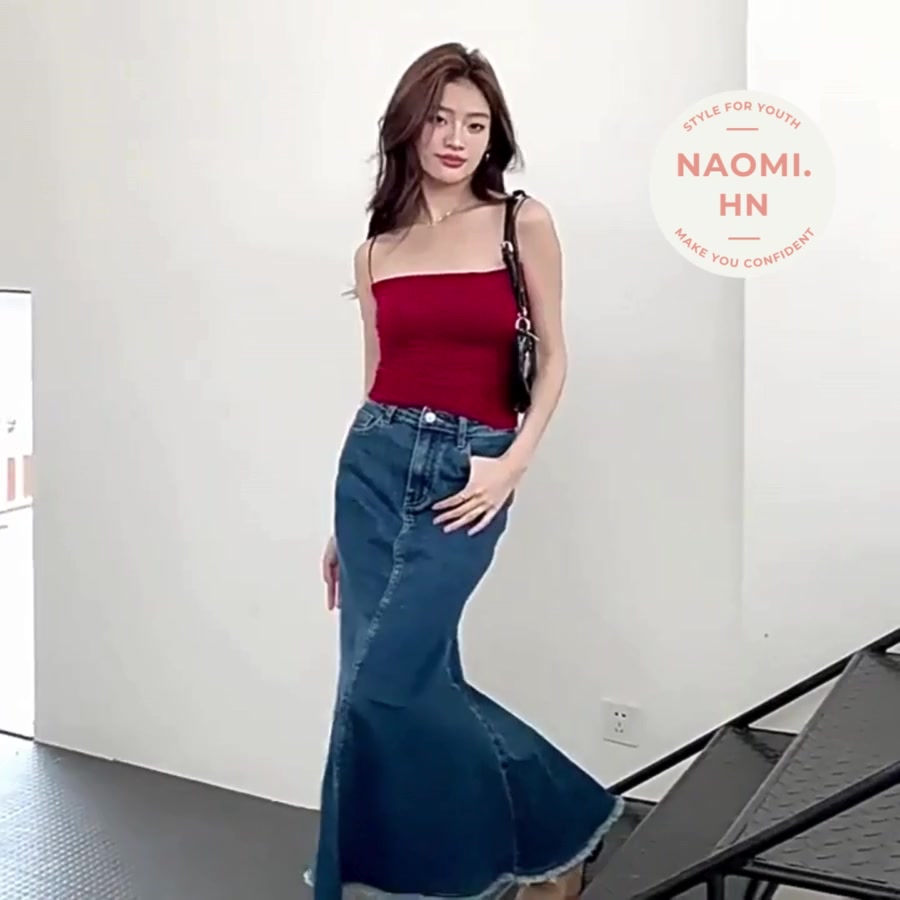 Áo 2 dây 2 lớp có mút ngực phối dây rút 2 bên eo điệu. Áo bra tôn dáng kiểu rút 2 bên tạo phồng. | BigBuy360 - bigbuy360.vn