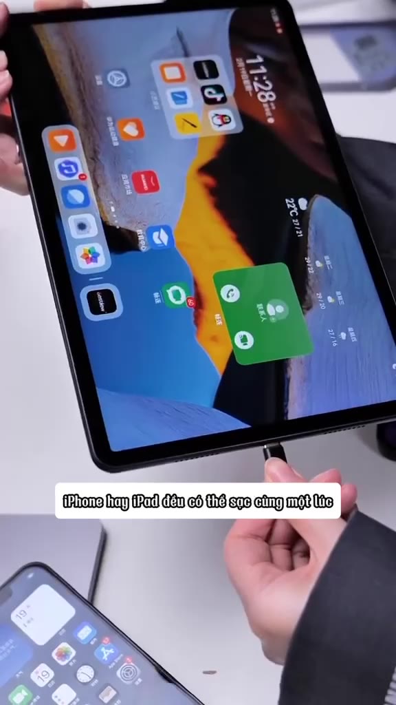 Củ sạc nhanh Ugreen 65W GaN 3 cổng 2C1A