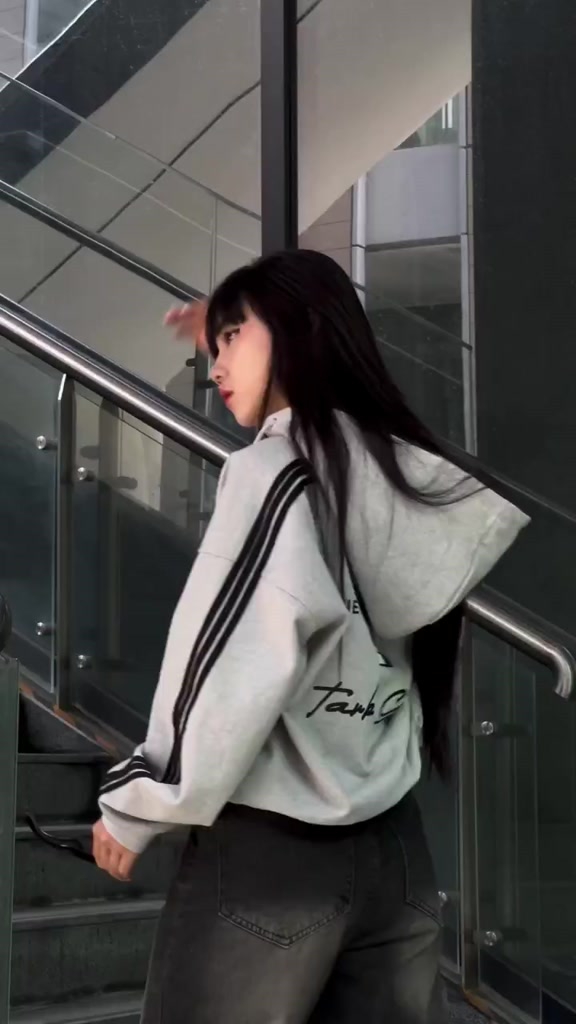 Tarbo Club - Áo Khoác Hoodie  Zip Boxy PhốI Sọc  - Áo Khoác Nỉ Form Boxy Local Brand | BigBuy360 - bigbuy360.vn