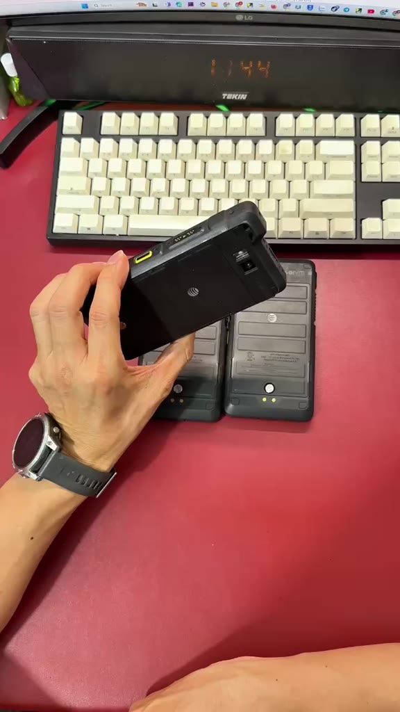 Điện thoại Sonim XP8800 (4GB/64GB) - Điện thoại MỸ "HAI SIM" - Pin Trâu 5000mah Chống Va Đập | BigBuy360 - bigbuy360.vn