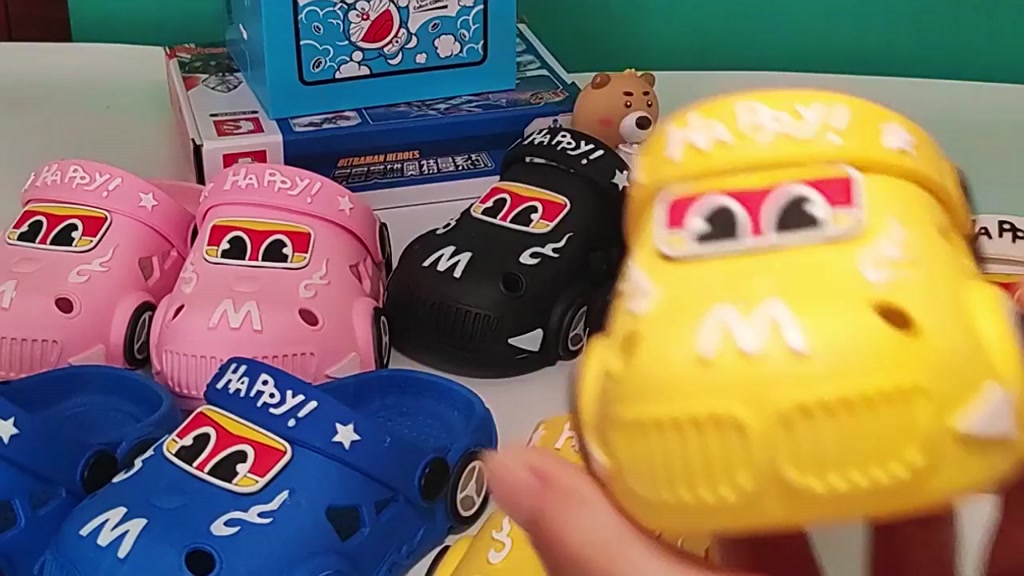 Dép trẻ em sục ô tô có đèn - ô tô không đèn