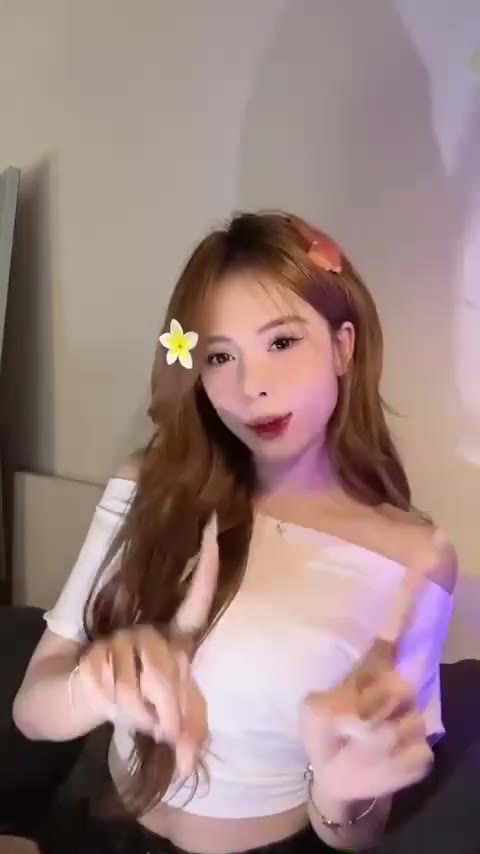 Áo trễ vai nữ cánh rơi áo thun croptop lệch vai chất tăm co giãn kiểu dáng thời trang A185 PANOSI | BigBuy360 - bigbuy360.vn