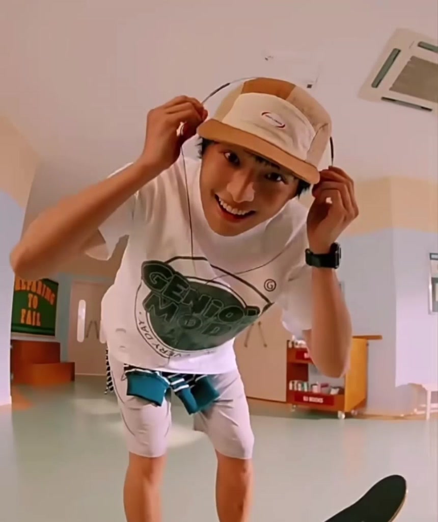 Áo thun form rộng unisex SUNTEE STFR001 phong cách basic trơn vải cotton 250GSM cao cấp thoáng mát | BigBuy360 - bigbuy360.vn