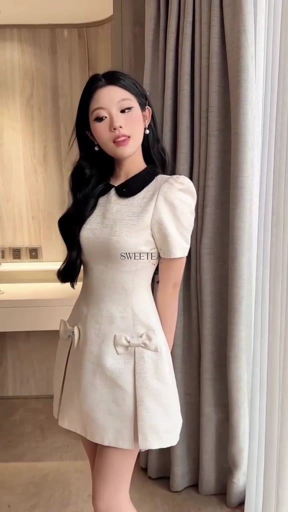 Váy dài liền thân chất tafta phối cổ điệu đà Aimee Dress - SWEETEA | BigBuy360 - bigbuy360.vn