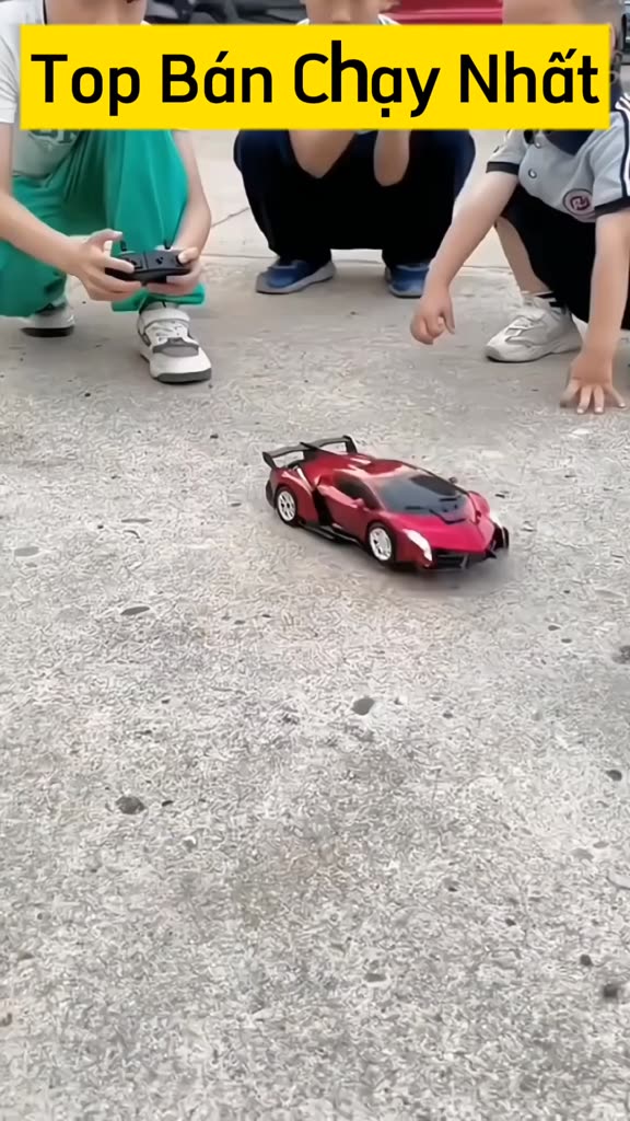 Xe điều khiển biến hình robot