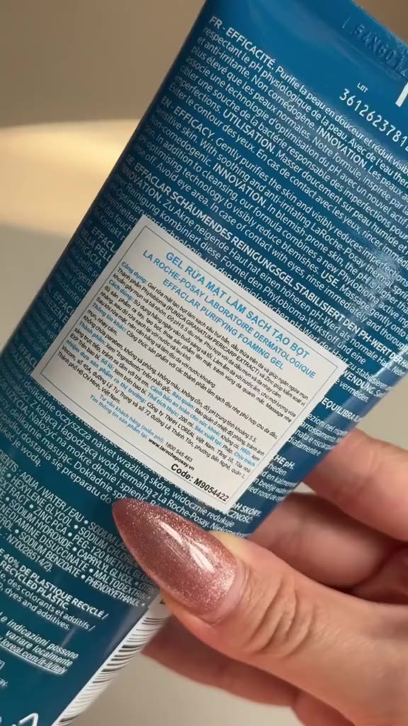 Sữa rửa mặt La Roche Posay Effaclar Purifying Foaming Gel Cleanser 15ml 50ml ngăn ngừa mụn sạch sâu lỗ chân lông | BigBuy360 - bigbuy360.vn