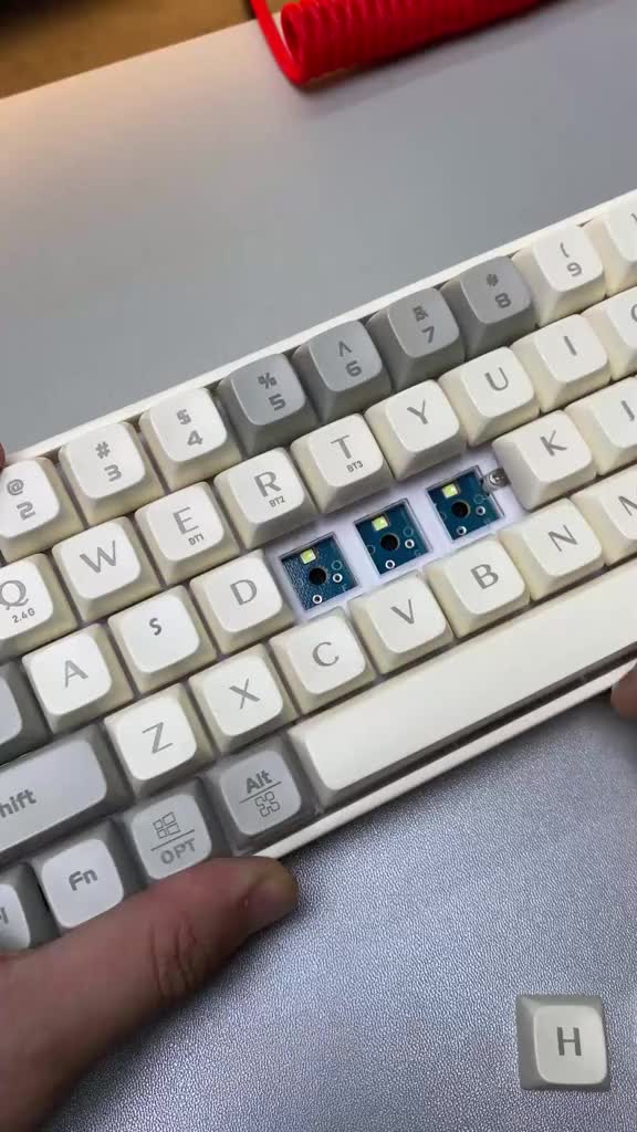 Bàn Phím Cơ Không Dây LANGTU GK65 HOTSWAP GoldenSwitch - Hỗ trợ 3 chế độ kết nối- Pin Dùng 7 ngày | BigBuy360 - bigbuy360.vn