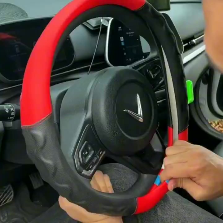 [Kèm Quà Tặng] Bọc Vô Lăng Cho Xe Vinfast Phong Cách Thể Thao