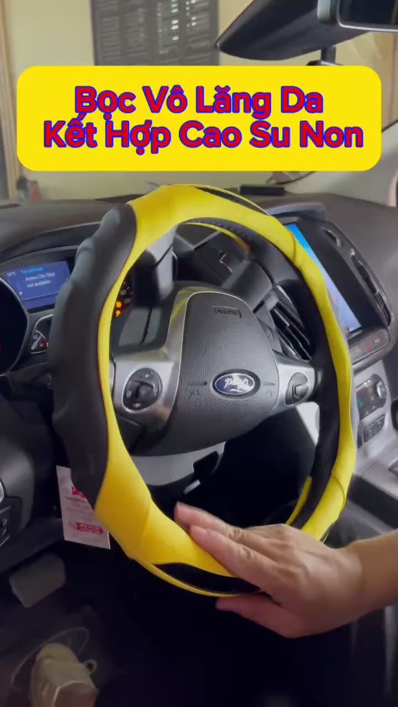 Bọc Vô Lăng Ô Tô Mitsubishi Xforce Cao Cấp Chống Trượt