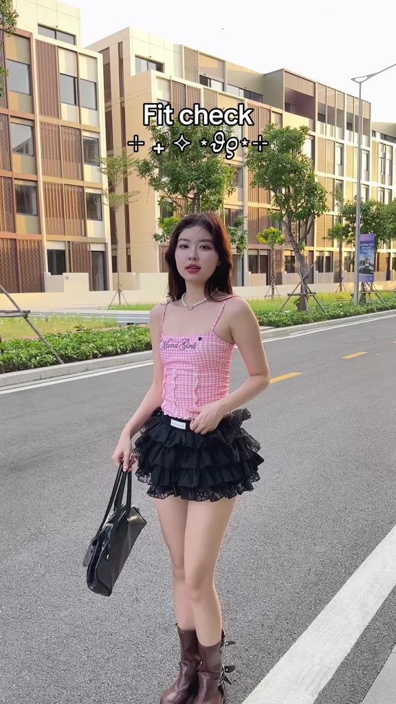 Chân váy nữ MONÁ nhún bèo nhiều tầng vải kate phối ren hoạ tiết thêu hoa - SORA SKIRT | BigBuy360 - bigbuy360.vn