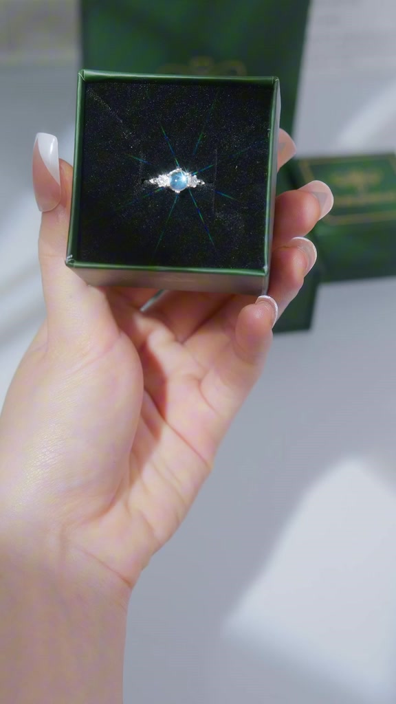 Dây chuyền bạc nữ TLEE mặt trăng đá moonstone lấp lánh TLEE JEWELRY D0152 | BigBuy360 - bigbuy360.vn