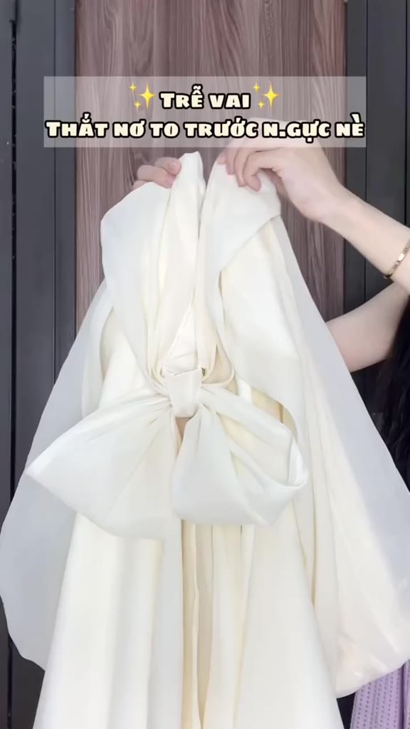 Váy áo babydoll trễ vai tay phồng nơ ngực tơ mềm 2 lớp dày dặn,đầm bánh bèo tiểu thư dự tiệc sang chảnh V203 SUTANO | BigBuy360 - bigbuy360.vn