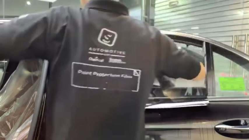 Phim cách nhiệt kính ô tô