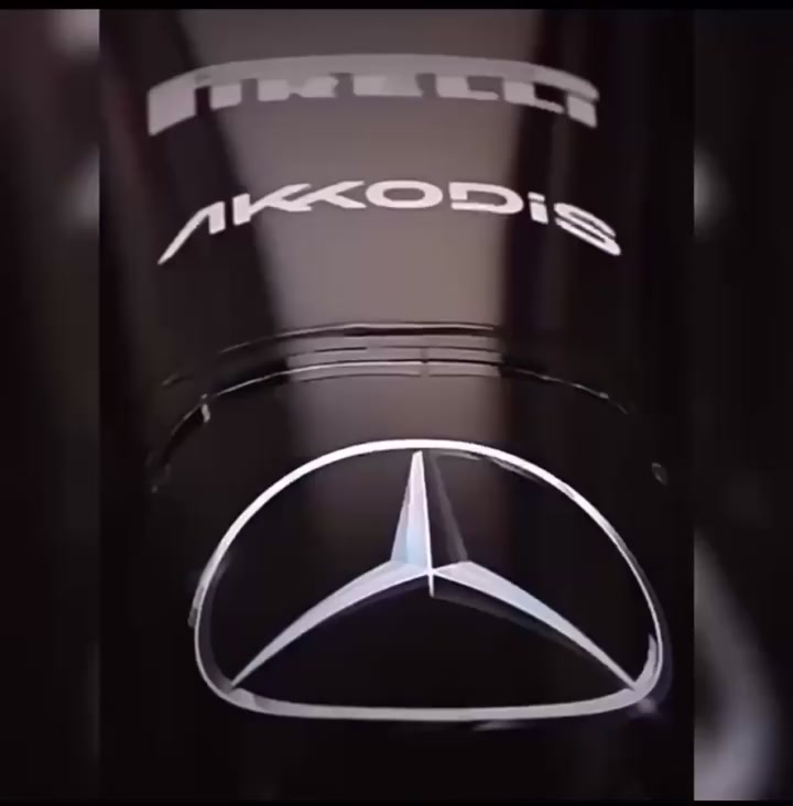 Mô hình siêu xe Lambo có động cơ