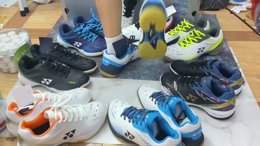 Giày cầu lông nam nữ Yonex SHB65Z3