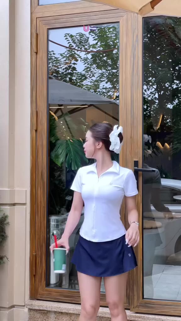 Set đồ tập gym yoga thể thao áo Lia top trắng mix chân váy Lina skirt xanh than Today U Wear | BigBuy360 - bigbuy360.vn