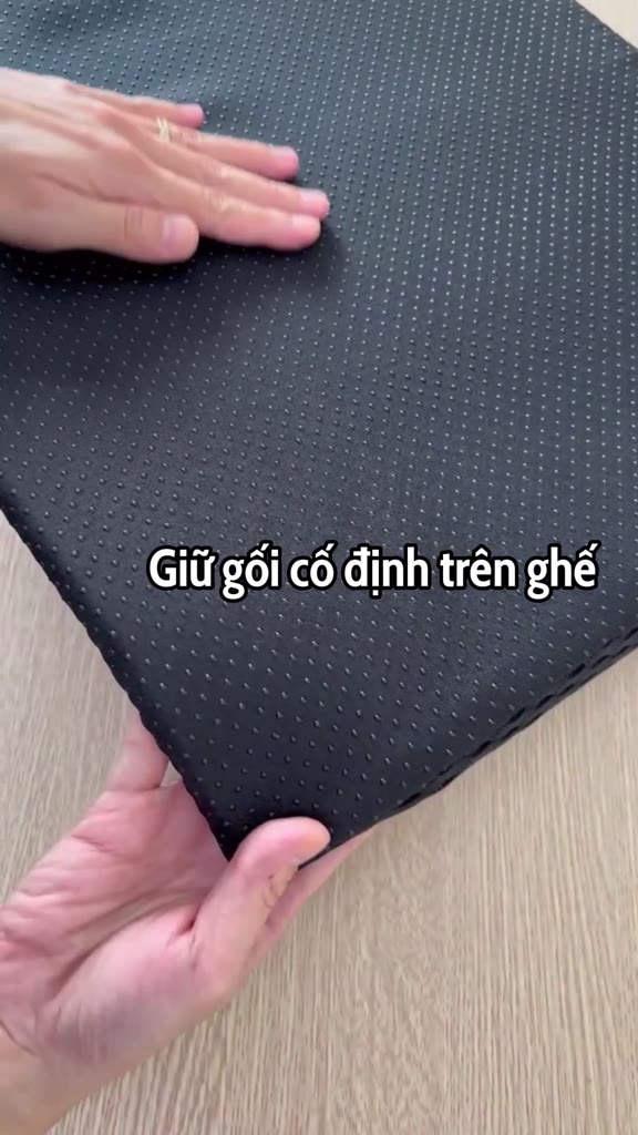 Đệm lót ghế ô tô tăng chiều cao Ema