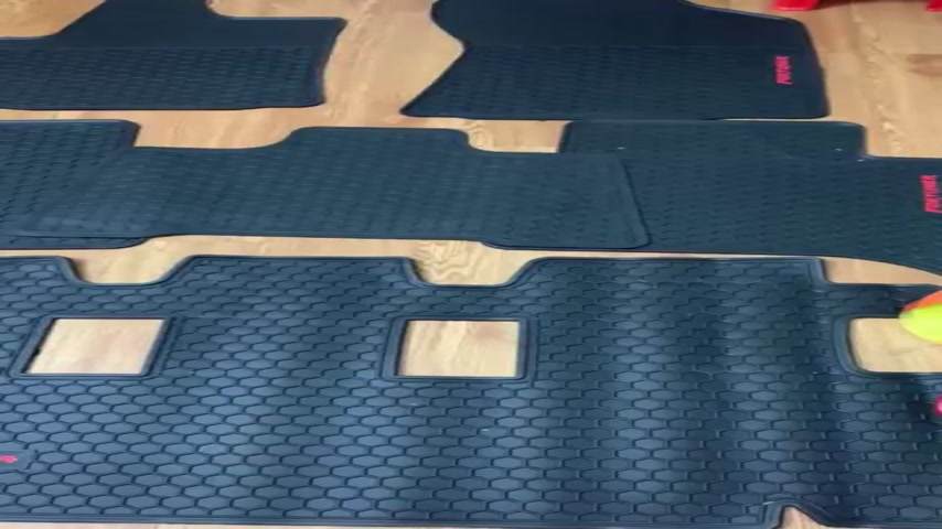Gợi ý các mẫu thảm lót sàn ô tô Fortuner được ưa chuộng