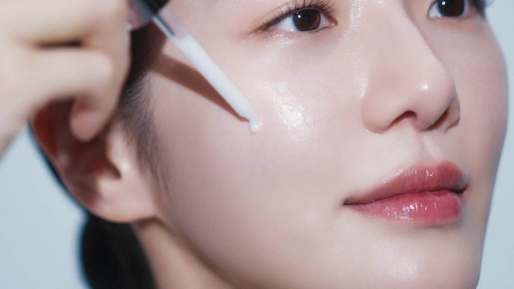 Kem mắt cho mặt mờ nám sáng da PROSHOT GLUTA-CTIVATION BRIGHT 3 AHC 30ML | BigBuy360 - bigbuy360.vn